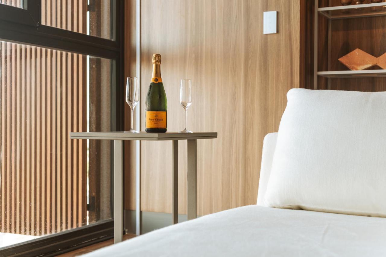 Ba'Ra Hotel João Pessoa 外观 照片 A bottle of Veuve Clicquot
