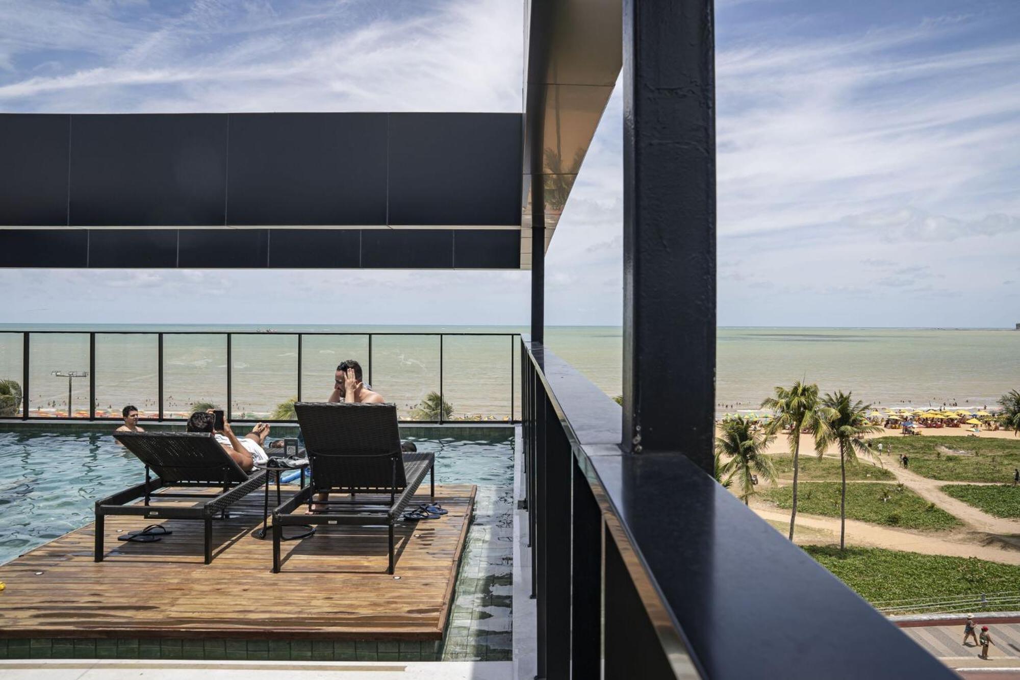 Ba'Ra Hotel João Pessoa 外观 照片 The rooftop pool at the hotel